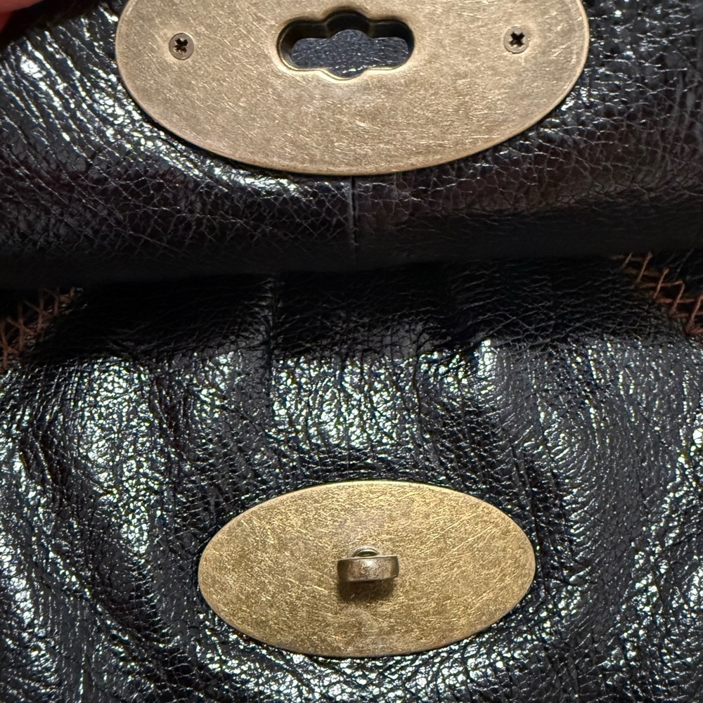 Chic Carla Mancini Black Leather Clutch with Brass Detail - Picture 6 of 7